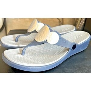 CROCS Women's Sanrah Hammered Medallion Blue Thong Flip Flop Sandals Sz. 10